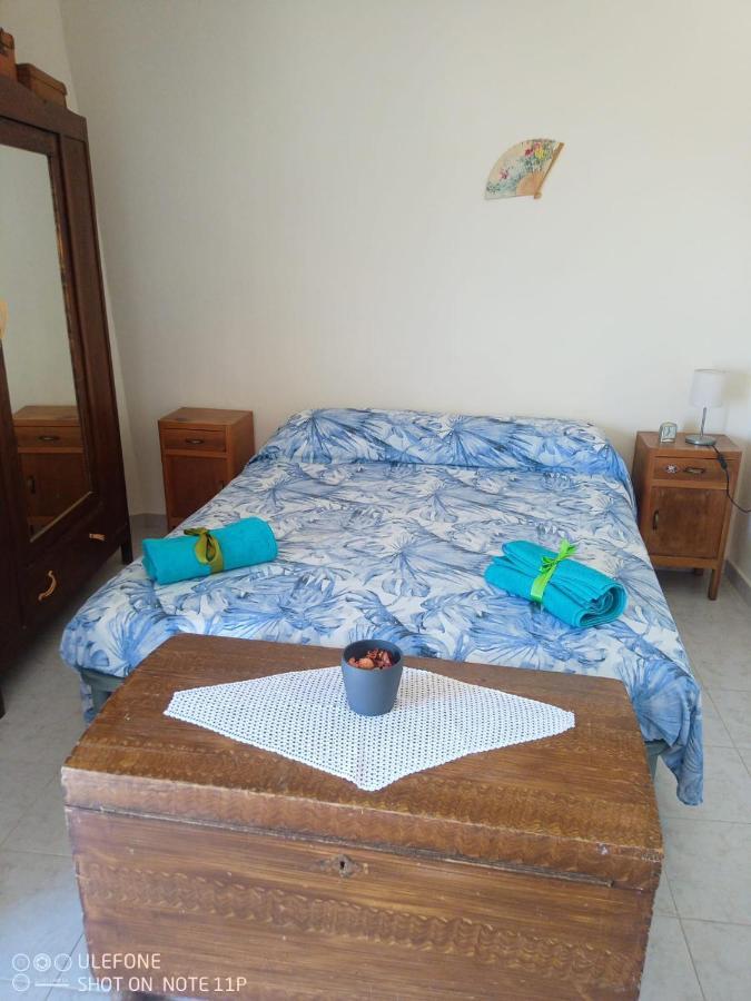 Casa Vacanze " Mela " Нова-Сірі Екстер'єр фото